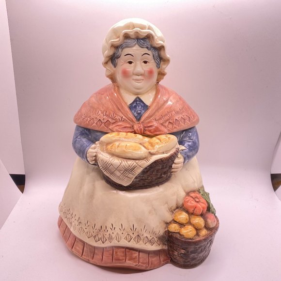 Vintage TAKAHASHI Victorian Bread Lady Cookie Jar